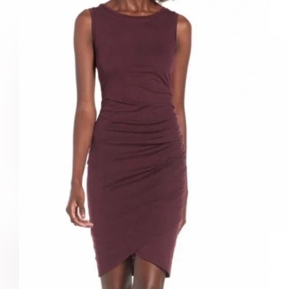 Leith Sleeveless Dress in plum - Picture 4 of 7